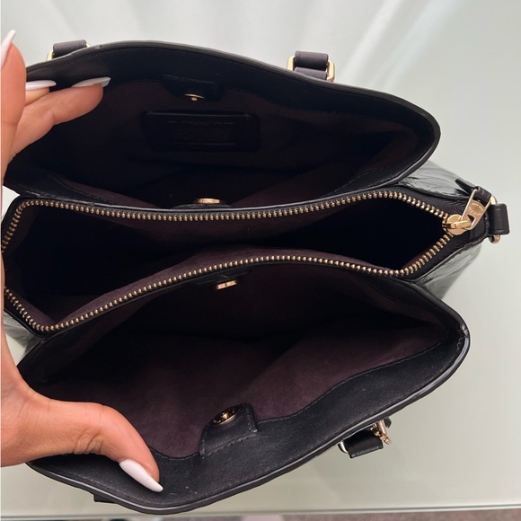 Coach Sage Carryall Black Leather Embossed Patent Logo Satchel small - Picture 9 of 9